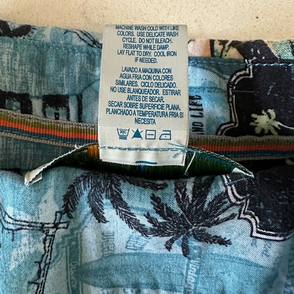 Margaritaville Men’s Hawaiian Shirt, size medium tropical 🏝️ blue floral - Picture 7 of 12